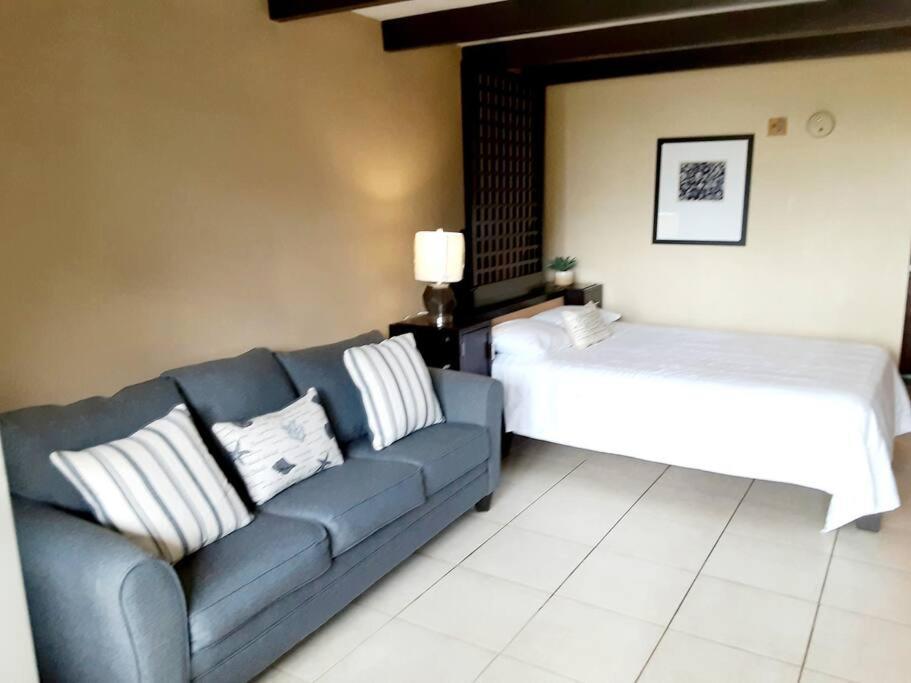 Beautiful One Bedroom Resort-Style Studio With Pool And Beach Access Ruskin Zewnętrze zdjęcie